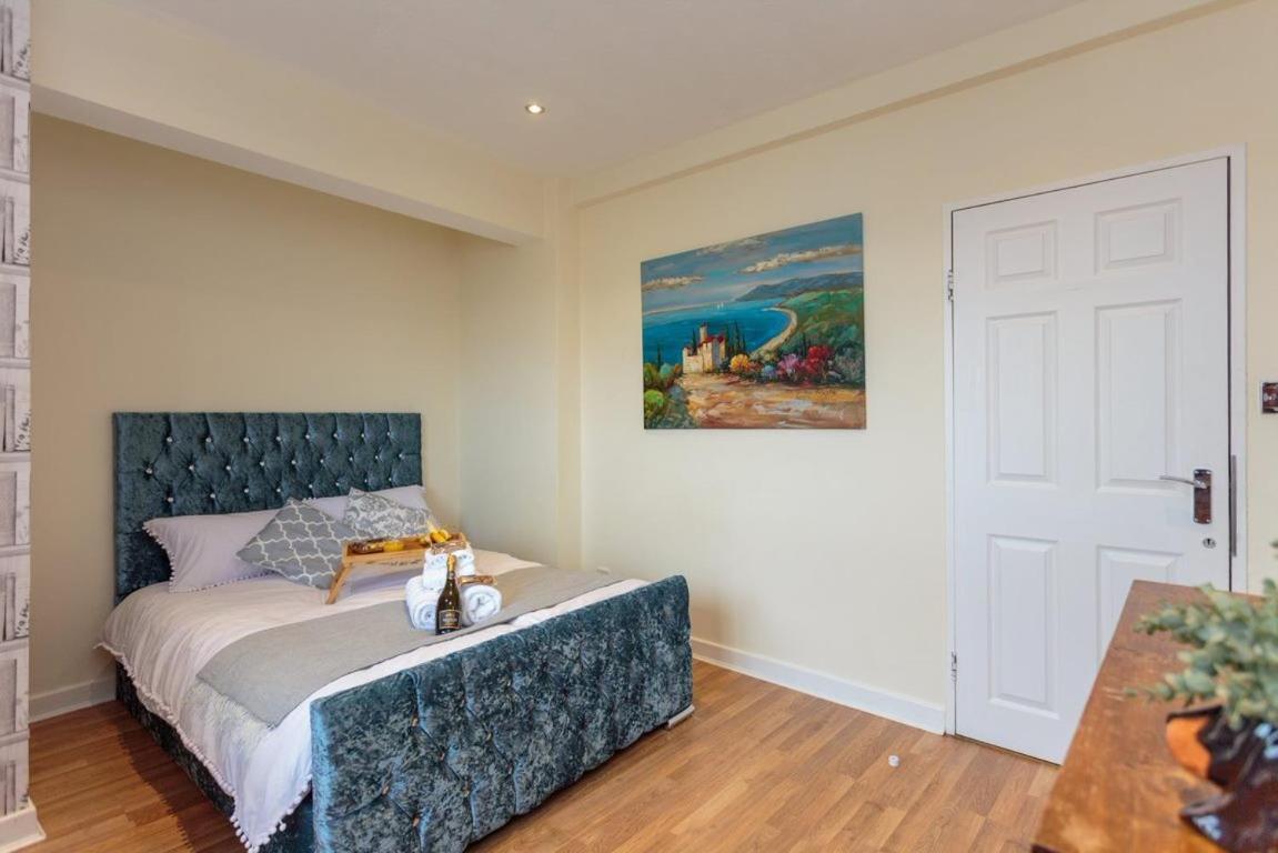 Gorgeous 3-Bed Flat, 15 Minutes To City Centre Édimbourg Extérieur photo